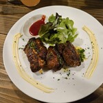 ALCOHOLICS - 推し飯の1つジャークチキン！フライパンで焼いた後、オーブンの一手間が最高のジャーク感へ…！ピリ辛でお酒の良きアテ！