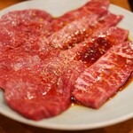 炭火焼肉ホルモンさわいし - 