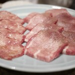 炭火焼肉ホルモンさわいし - 