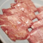 炭火焼肉ホルモンさわいし - 