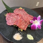 炭火焼肉 にく式 - 焼しゃぶ赤身