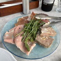 Pecorino Market&Restaurant - ヨーロッパ産ハムの盛り合わせ