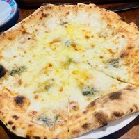 トラットリア セッテ ハイアット リージェンシー 京都 - ピザ