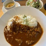 東料理研究所 HIGAKEN - 料理写真:牛すじカリー(大盛) 1400円