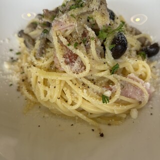 カフェ ウェンズデー_1