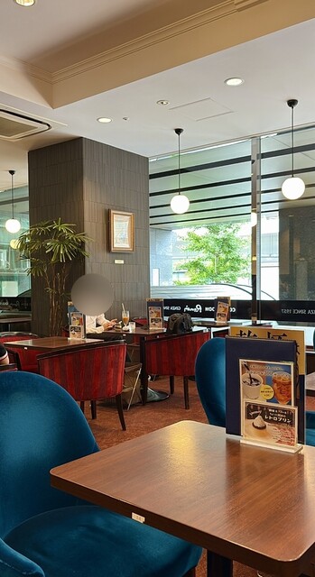 Kissa Shitsu Renoir Roppongi Rapirosu Ten photo 4