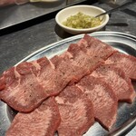 焼肉 牛の音 - 