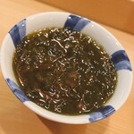木挽町 とも樹 - 淡路の新物のモズク酢。ぬるぬるが。その水溶性植物繊維で血糖値スパイクも緩和ヾ(≧▽≦)ﾉ
