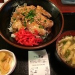 やきとり平助 - 照り鳥丼（490円）