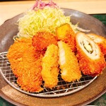 とんかつ　かつ楽 - レディース定食男性も注文可能
ヒレカツ・野菜かつ2種・チキンチーズ大葉巻き
野菜かつはカボチャとれんこん
