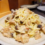 和洋折衷 ずいこう - 豚ラグーとキノコのスパゲッティ