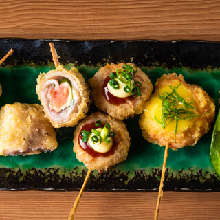 名物天ぷらはサクサク衣が特徴♪初めての方は盛り合わせをどうぞ