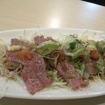 勝太鼓 - 牛肉のたたき（カルパッチョみたいに綺麗でした）