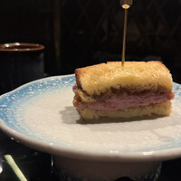 HIKARI - 