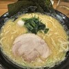 横浜家系ラーメン 春吉家 川端店