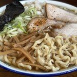 ケンちゃんラーメン - 脂身入り（無料）中華そば普通盛り！1000円