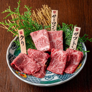 每月9號優惠的「日替三種稀有部位拼盤」◆牛排也很棒◎