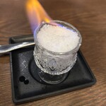 雪月風花 本店  - 沖縄の塩を目の前で焼き塩に