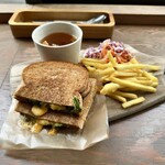 武相庵 LIBRARY＆HOSTEL - 