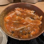 金粂 羽田エアポートガーデン店 - 鮭親子丼