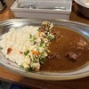 ポークビンダルー食べる副大統領