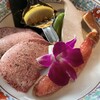 游玄亭 - タン塩 ズワイ蟹 肩ロース厚切