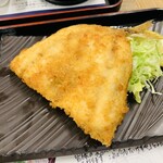 内浦漁協直営 いけすや - 満腹御膳1925円の活アジフライ
