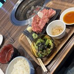 炭火焼肉 久 - 