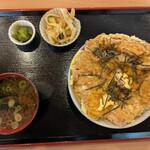 ごはん屋 わらびがみ - かつ丼
