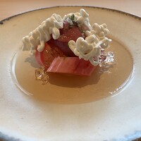 鮨 ラビス 大阪 ヤニック・アレノ - 梅と紫蘇のルバーブのゼリー