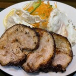 お食事処 きん太 - チャーシュー目玉焼き定食　