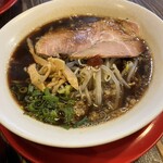 麺屋 ひしお - 醤油ラーメンアップです。