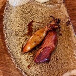 海味 はちきょう 別亭 おふくろ - ヤリイカの姿焼き　550円