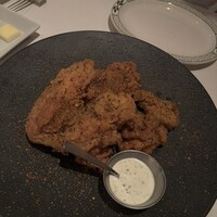 ロウリーズ・ザ・プライムリブ 恵比寿ガーデンプレイス店 - これが今日の驚き。ケンタッキー超える逸品