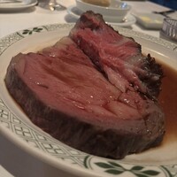 ロウリーズ・ザ・プライムリブ 恵比寿ガーデンプレイス店 - 300gのバージョン