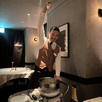ロウリーズ・ザ・プライムリブ 恵比寿ガーデンプレイス店 - ベニバナ的な演出
