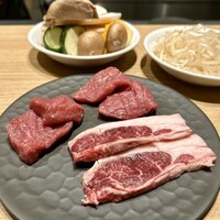 金山成吉思汗 - 