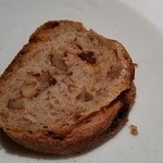 ミシェル・ブラス トーヤ ジャポン - くるみとライのパン。