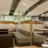 ザ・マイルストーン - 好きな席で座れるのもいいですね