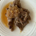 ガーデニア(ホテルマイステイズプレミア成田) - 牛カルビ鉄板焼き　おろしポン酢ソース