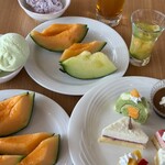 ガーデニア(ホテルマイステイズプレミア成田) - メロンとスイーツいろいろ