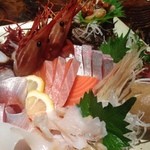 ととや - お造り盛り合わせヽ(⌒‐⌒)ゝ