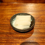 薪鳥新神戸 - 大根の甘酢漬け