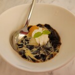 銀座 ラサ マレーシア - 亀ゼリーだな，これは！ (笑)