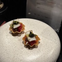 HIKARI - 