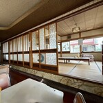 あかべこ - 店内