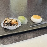 王德傳 - みたらし団子や大学芋等のお茶菓子