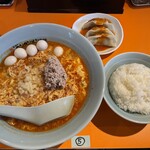 元祖ニュータンタンメン本舗 相模原店 - 具ダブルセットライス付き(うずらトッピング)＆半味噌餃子