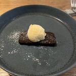 Chinese restaurant KUE - 