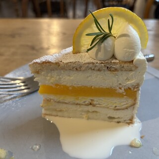 トロワズィエム マルシェ_0